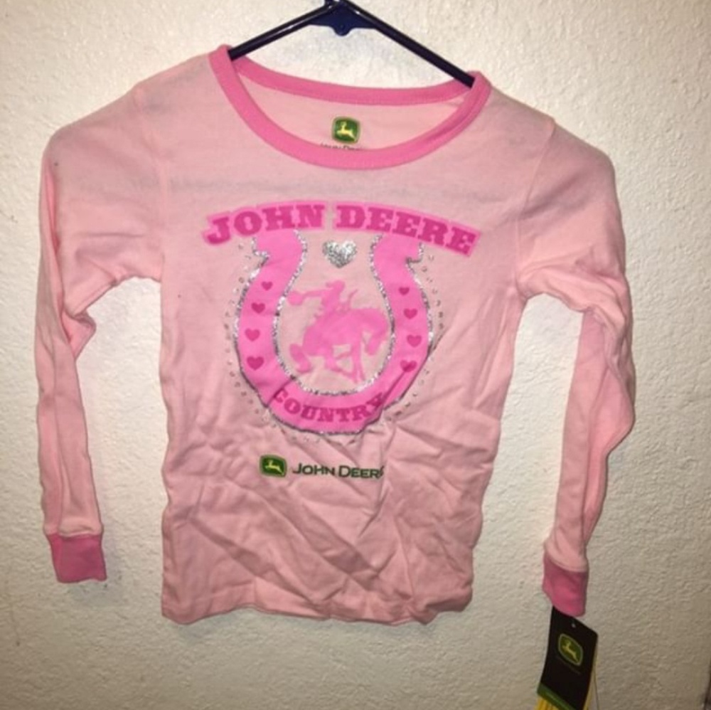 John deere pj shirt new and has tags